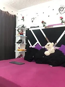 Snapshot of 1lovelygirls chatting on November 4, 2025, 12:04 pm 1lovelygirls online show from November 4, 2025, 12:04 pm