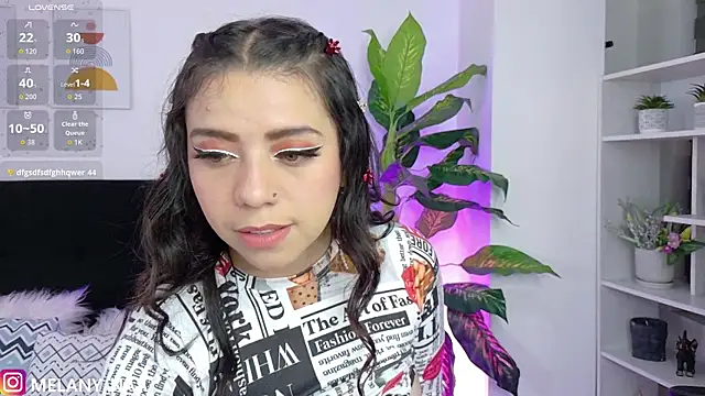Snapshot of melany_naa chatting on October 26, 2025, 1:22 am melany naa online show from October 26, 2025, 1:22 am