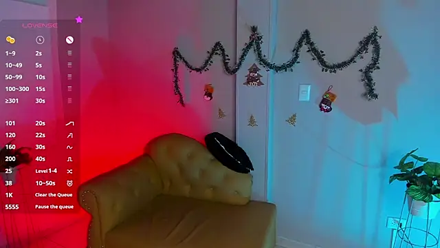 StarMilf online show from December 19, 2024, 6:45 pm