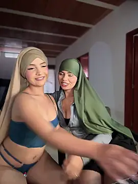 lalilamassu1 online show from February 11, 2026, 8:14 pm