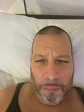 Snapshot of Just2much chatting on February 5, 2026, 2:05 am Just2much online show from February 5, 2026, 2:05 am