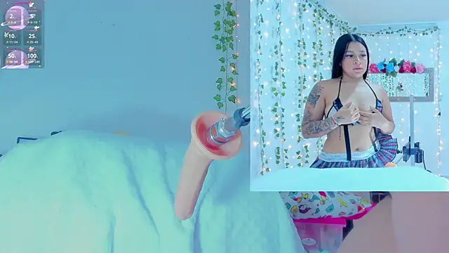 Tiffanny Love  online show from January 14, 2025, 9:45 am