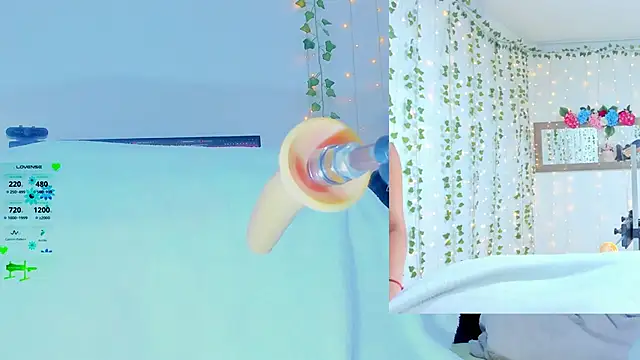 Tiffanny Love  online show from October 11, 2025, 9:08 am