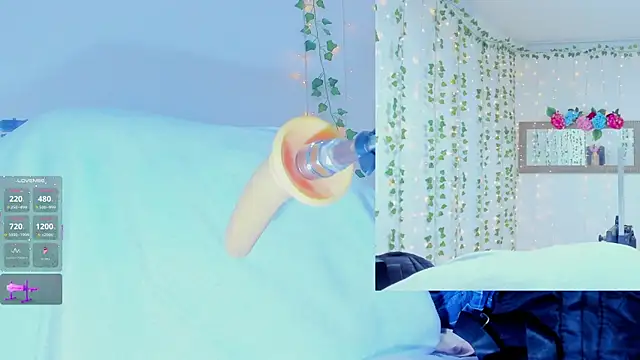 Tiffanny Love  online show from October 28, 2025, 9:13 am