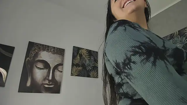 Snapshot of Kathia_Morelli chatting on April 7, 2026, 11:43 am Kathia Morelli online show from April 7, 2026, 11:43 am
