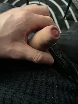 dimitriei online show from February 13, 2025, 9:51 am