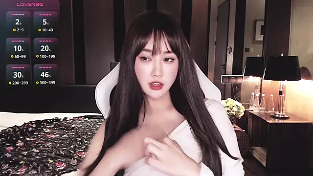 Snapshot of Cartier-__Daji- chatting on June 3, 2026, 2:33 pm Cartier- Daji- online show from June 3, 2026, 2:33 pm