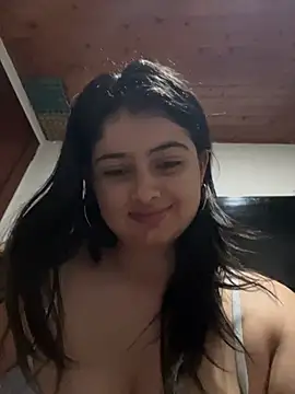 Stephania 18 online show from February 19, 2025, 2:23 am
