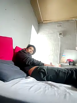 Tigermanboy online show from March 3, 2025, 9:33 am