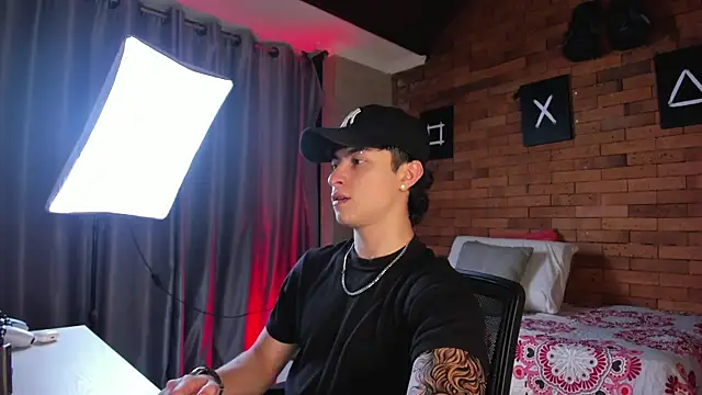 Ares Dickson online show from February 17, 2025, 3:15 am