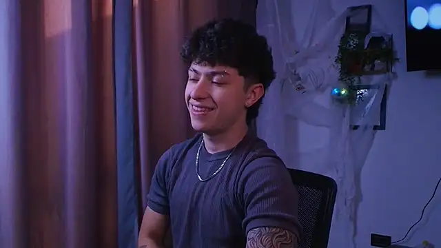 Ares Dickson online show from October 10, 2025, 9:03 pm