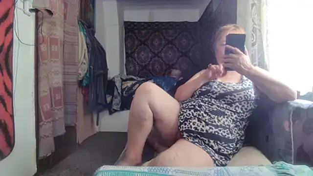 NataliiaRosa54 online show from June 26, 2026, 1:04 pm