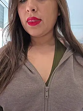 GatitaXD27 online show from November 24, 2025, 10:37 am