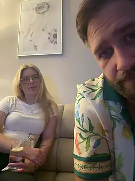 Curvyloveandhim online show from July 20, 2026, 10:12 pm