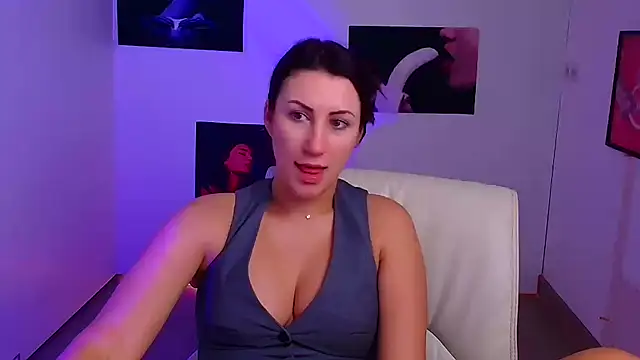 Snapshot of Loren_Moa chatting on January 21, 2025, 10:19 am Loren Moa online show from January 21, 2025, 10:19 am