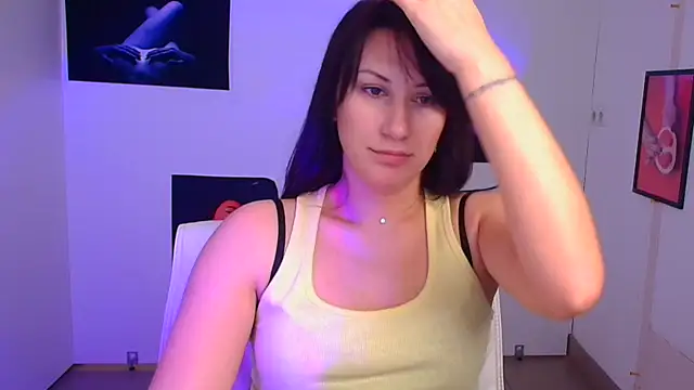 Snapshot of Loren_Moa chatting on January 24, 2025, 1:03 pm Loren Moa online show from January 24, 2025, 1:03 pm