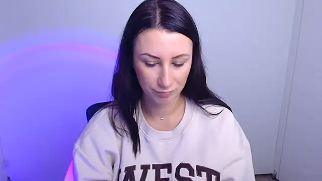 Snapshot of Loren_Moa chatting on October 9, 2025, 7:17 am Loren Moa online show from October 9, 2025, 7:17 am