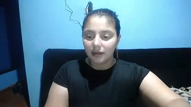 Snapshot of george_jonnes chatting on September 23, 2025, 9:45 am george jonnes online show from September 23, 2025, 9:45 am