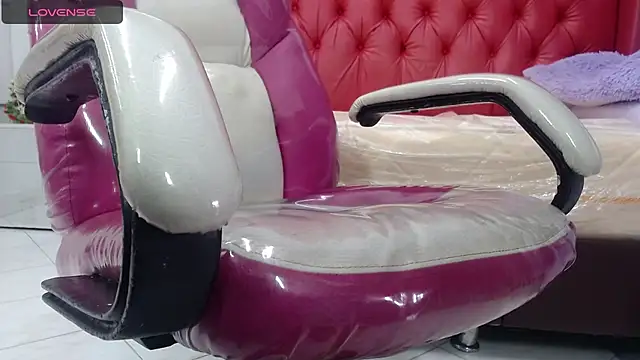 ozuna sex online show from January 21, 2025, 9:57 pm