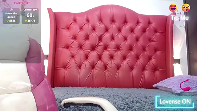 Snapshot of ozuna_sex chatting on October 27, 2025, 5:06 pm ozuna sex online show from October 27, 2025, 5:06 pm