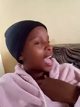 Nomawethu2002 online show from November 16, 2025, 7:25 am