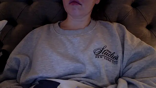 Snapshot of Sandysecret chatting on November 13, 2025, 8:08 pm Sandysecret online show from November 13, 2025, 8:08 pm