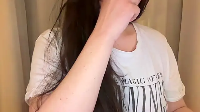 Sandysecret online show from April 21, 2026, 8:01 pm