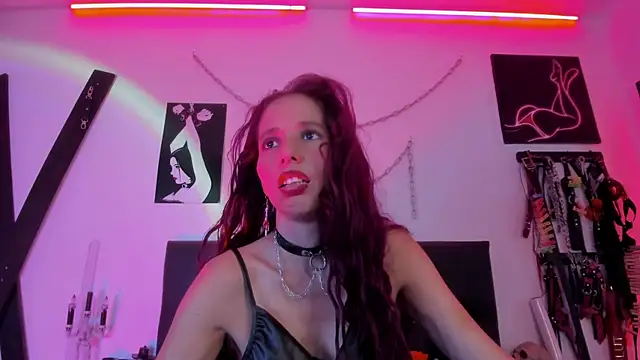 Snapshot of Little_Naughtty chatting on October 5, 2025, 2:04 pm Little Naughtty online show from October 5, 2025, 2:04 pm