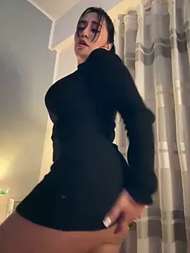 Snapshot of tamara_jay chatting on January 18, 2025, 1:52 am tamara jay online show from January 18, 2025, 1:52 am