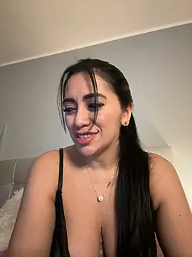 Snapshot of tamara_jay chatting on January 23, 2025, 2:44 am tamara jay online show from January 23, 2025, 2:44 am