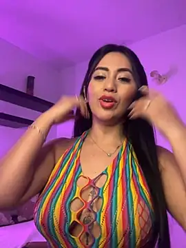 Snapshot of tamara_jay chatting on February 6, 2025, 8:34 pm tamara jay online show from February 6, 2025, 8:34 pm