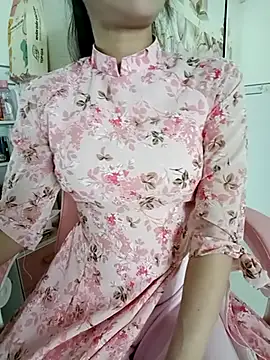 Snapshot of ___Erin___ chatting on February 18, 2025, 2:59 pm    Erin    online show from February 18, 2025, 2:59 pm