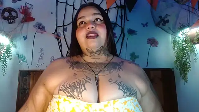 Snapshot of VeronikCuhubby chatting on October 21, 2025, 12:50 pm VeronikCuhubby online show from October 21, 2025, 12:50 pm