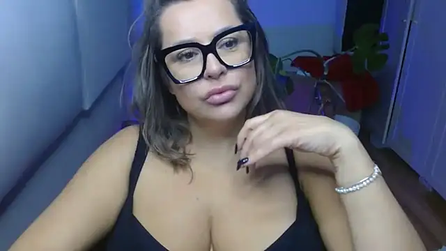 teaseDiana online show from October 7, 2025, 6:43 am