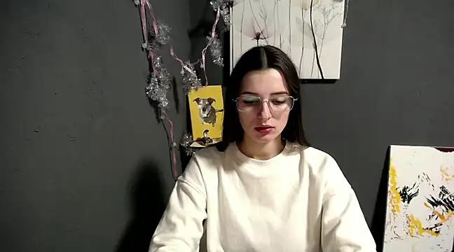 lady olivia  online show from December 21, 2024, 1:32 pm