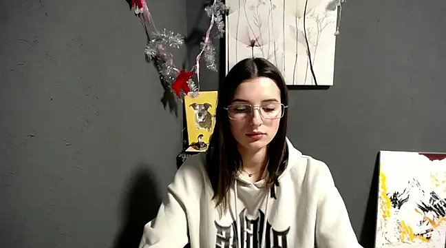 lady olivia  online show from December 24, 2024, 5:13 pm