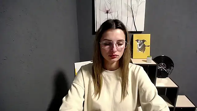 lady olivia  online show from October 1, 2025, 3:29 pm