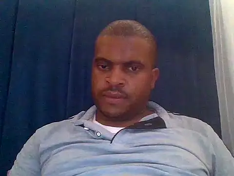 Snapshot of lui_cuuty chatting on September 13, 2025, 12:05 pm lui cuuty online show from September 13, 2025, 12:05 pm