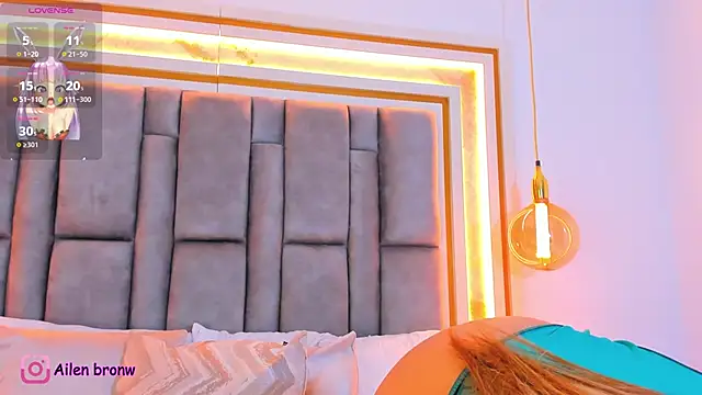 Snapshot of elianabrown chatting on September 17, 2025, 8:21 pm elianabrown online show from September 17, 2025, 8:21 pm