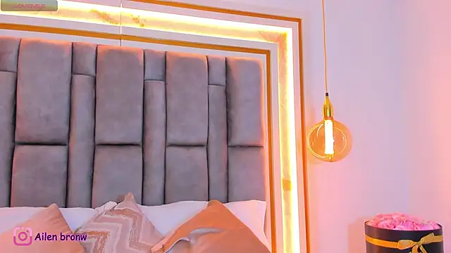 Snapshot of elianabrown chatting on October 3, 2025, 9:34 pm elianabrown online show from October 3, 2025, 9:34 pm