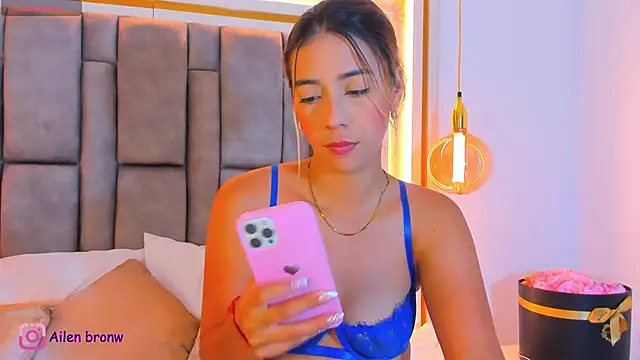 elianabrown online show from November 28, 2025, 11:29 pm