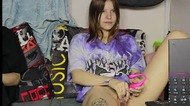 Kamala Adele online show from November 6, 2025, 8:32 pm