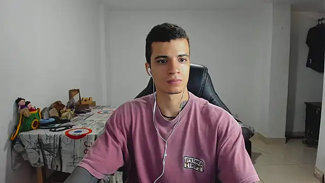 Snapshot of Balo_lovers chatting on January 10, 2025, 1:52 pm Balo lovers online show from January 10, 2025, 1:52 pm