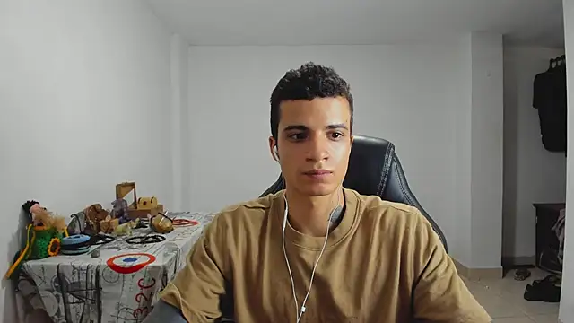 Snapshot of Balo_lovers chatting on January 18, 2025, 5:37 pm Balo lovers online show from January 18, 2025, 5:37 pm