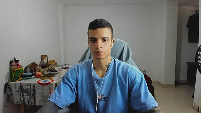 Snapshot of Balo_lovers chatting on January 26, 2025, 5:34 pm Balo lovers online show from January 26, 2025, 5:34 pm