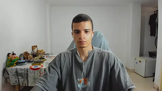 Snapshot of Balo_lovers chatting on January 30, 2025, 5:17 pm Balo lovers online show from January 30, 2025, 5:17 pm