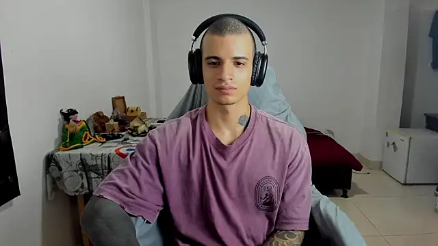 Snapshot of Balo_lovers chatting on March 10, 2025, 4:57 pm Balo lovers online show from March 10, 2025, 4:57 pm