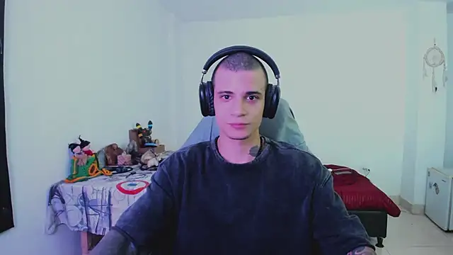 Snapshot of Balo_lovers chatting on March 12, 2025, 11:01 pm Balo lovers online show from March 12, 2025, 11:01 pm