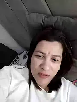 kataleyarios01 online show from January 10, 2025, 7:14 am