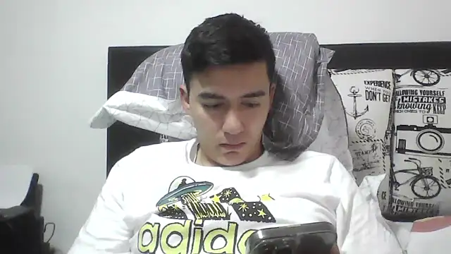 Estebitan vm online show from February 15, 2026, 10:17 pm